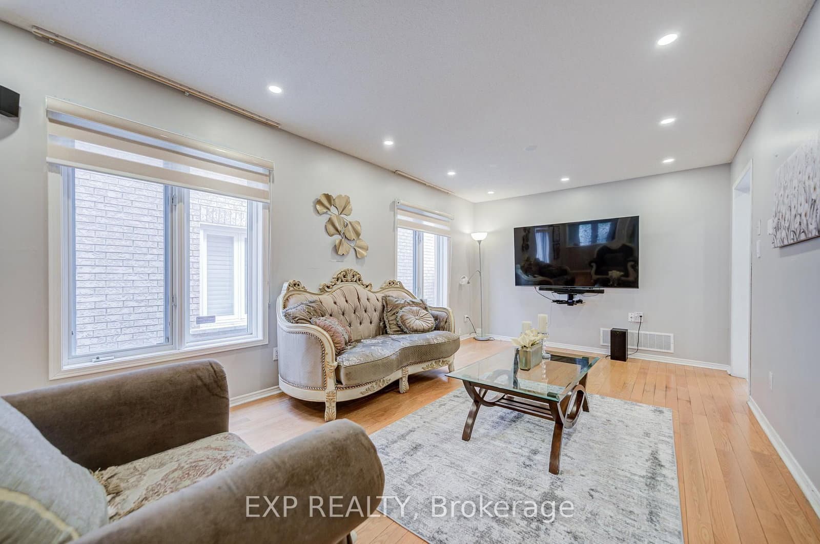 211 Sophia Road - Image 6