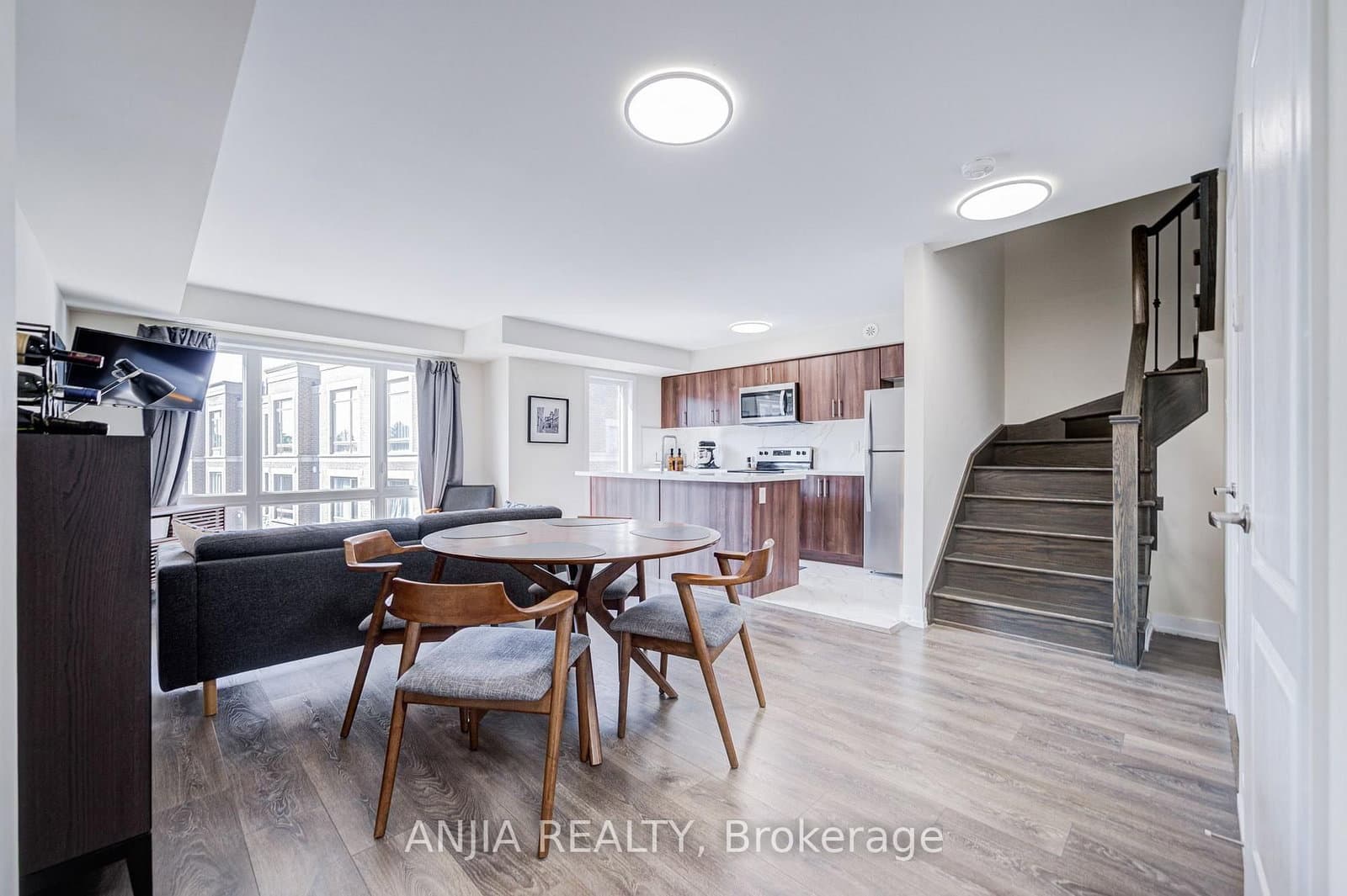 10 Westmeath Lane, Unit 2210 - Image 2