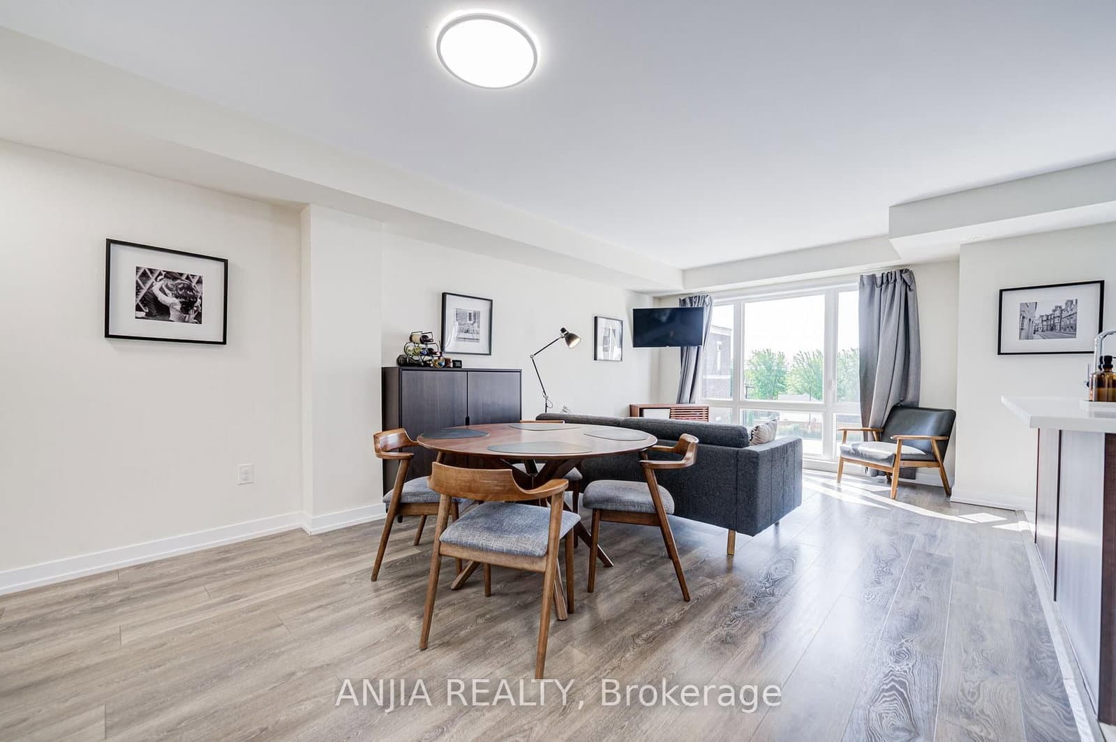 10 Westmeath Lane, Unit 2210 - Image 4