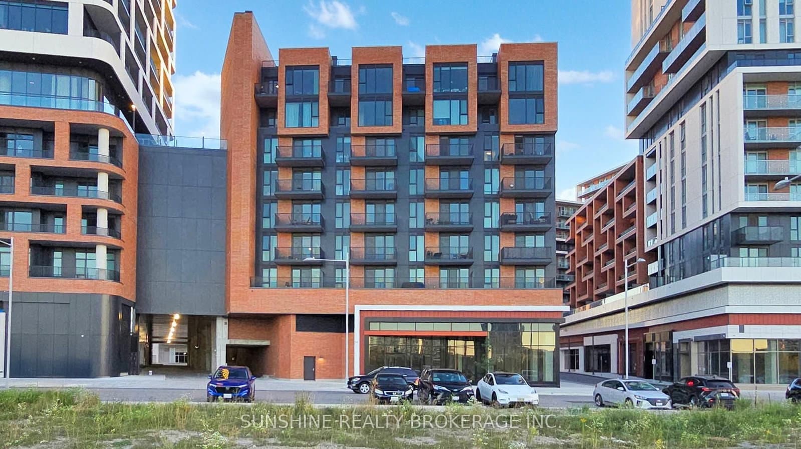38 Simcoe Promenade, Unit 311 - Image 1