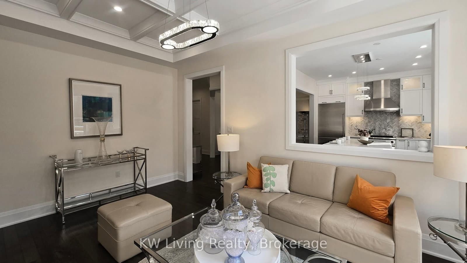 92 Giardina Crescent S - Image 5
