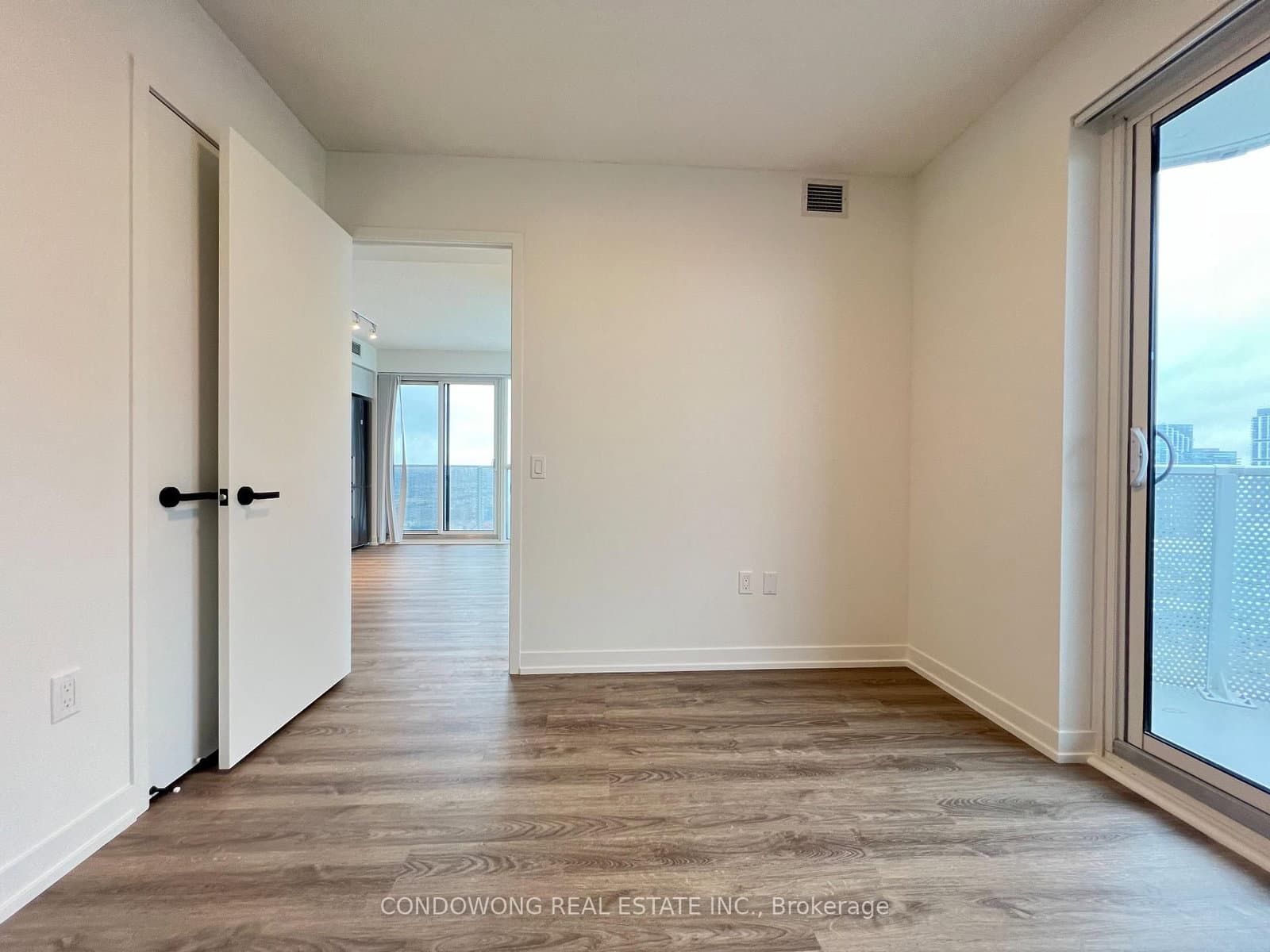 195 Commerce Street, Unit 4015 - Image 6