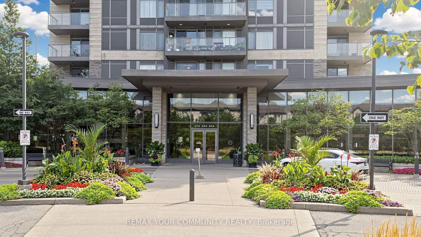 273 South Park Road, Unit 215 - Image 4