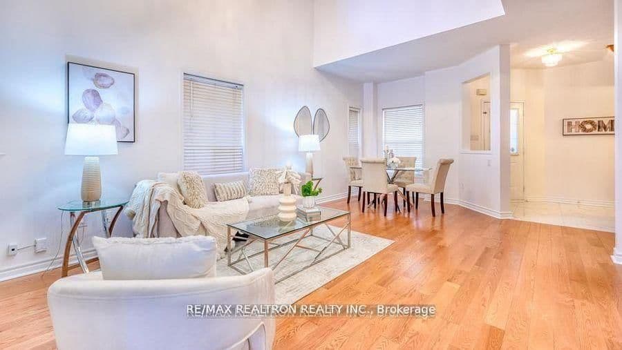 89 English Oak Drive - Image 2