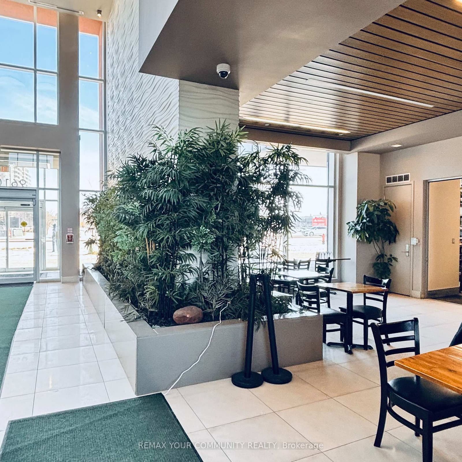 9600 YONGE Street, Unit 318B - Image 3