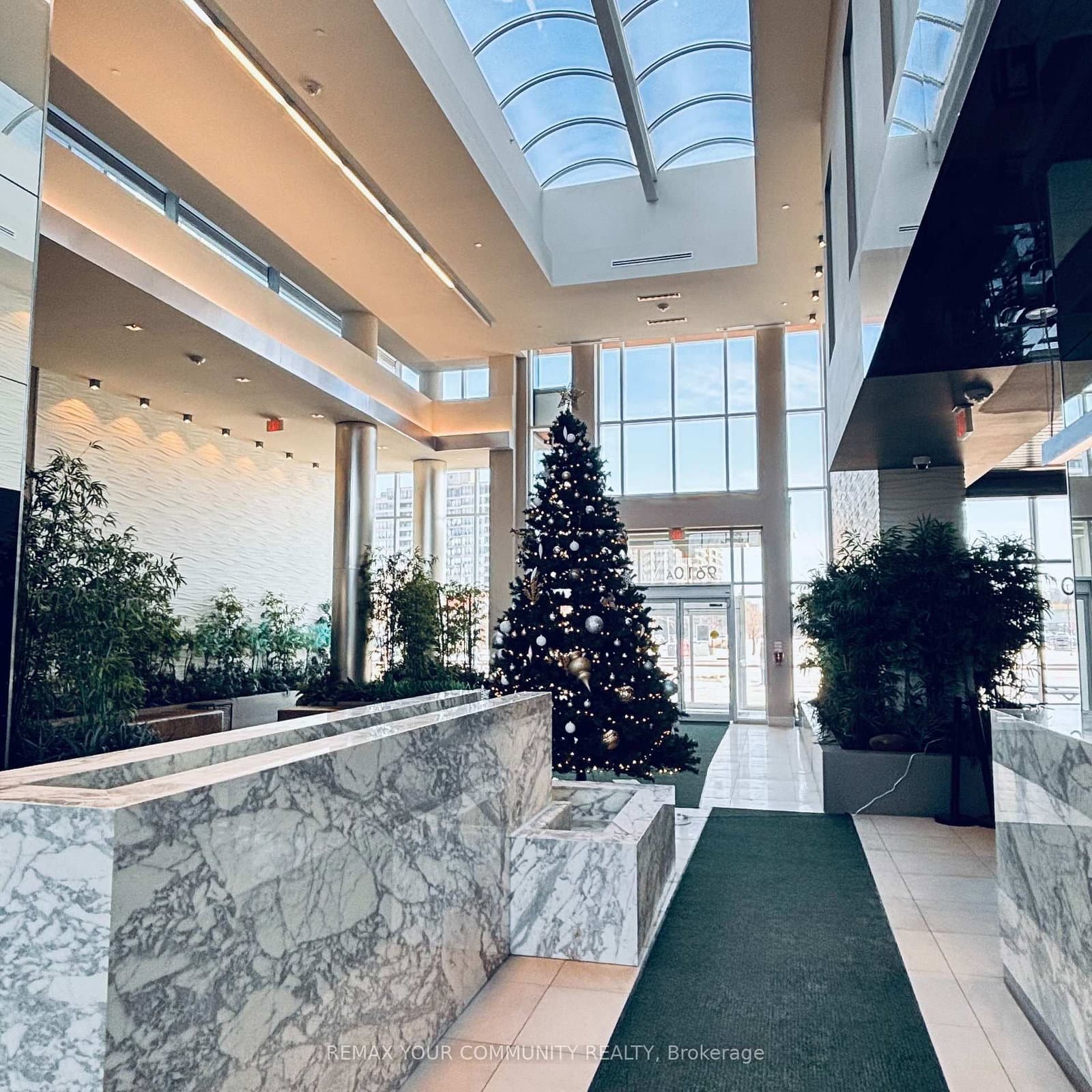 9600 YONGE Street, Unit 318B - Image 4