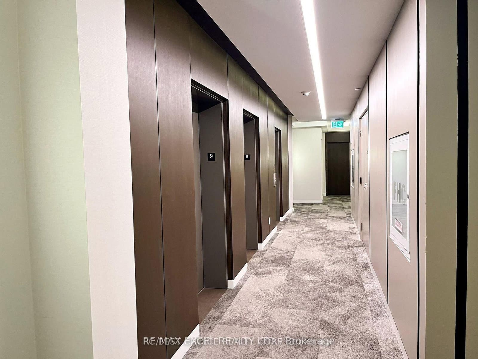 8888 Yonge Street, Unit 904 - Image 2