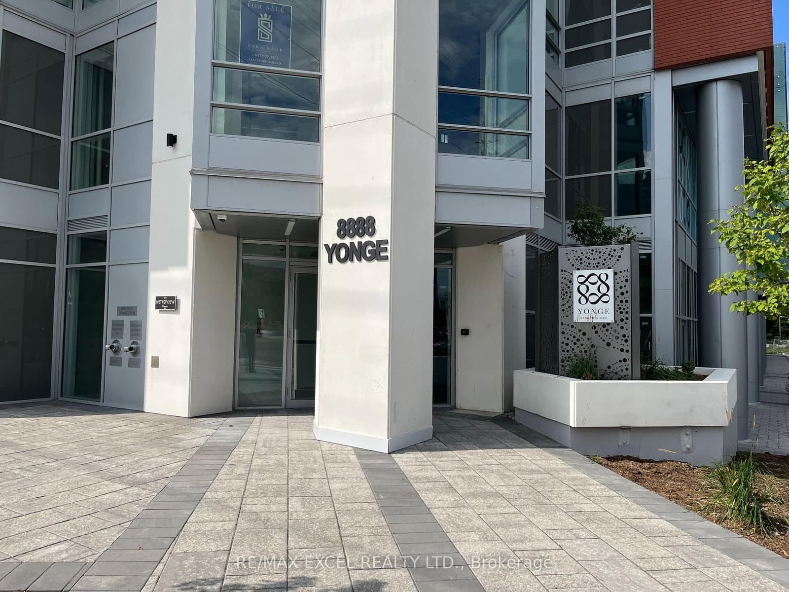 8888 Yonge Street, Unit 904 - Image 3