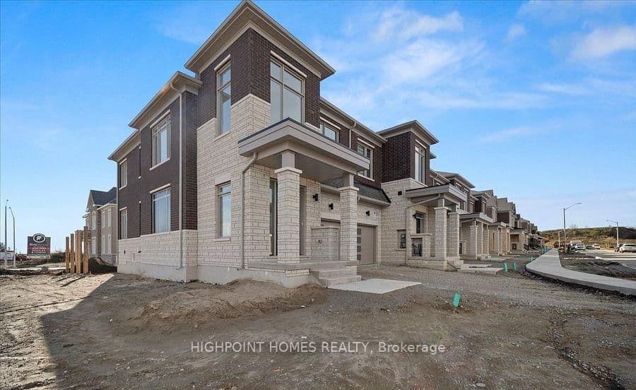 77 Schmeltzer Crescent - Image 3