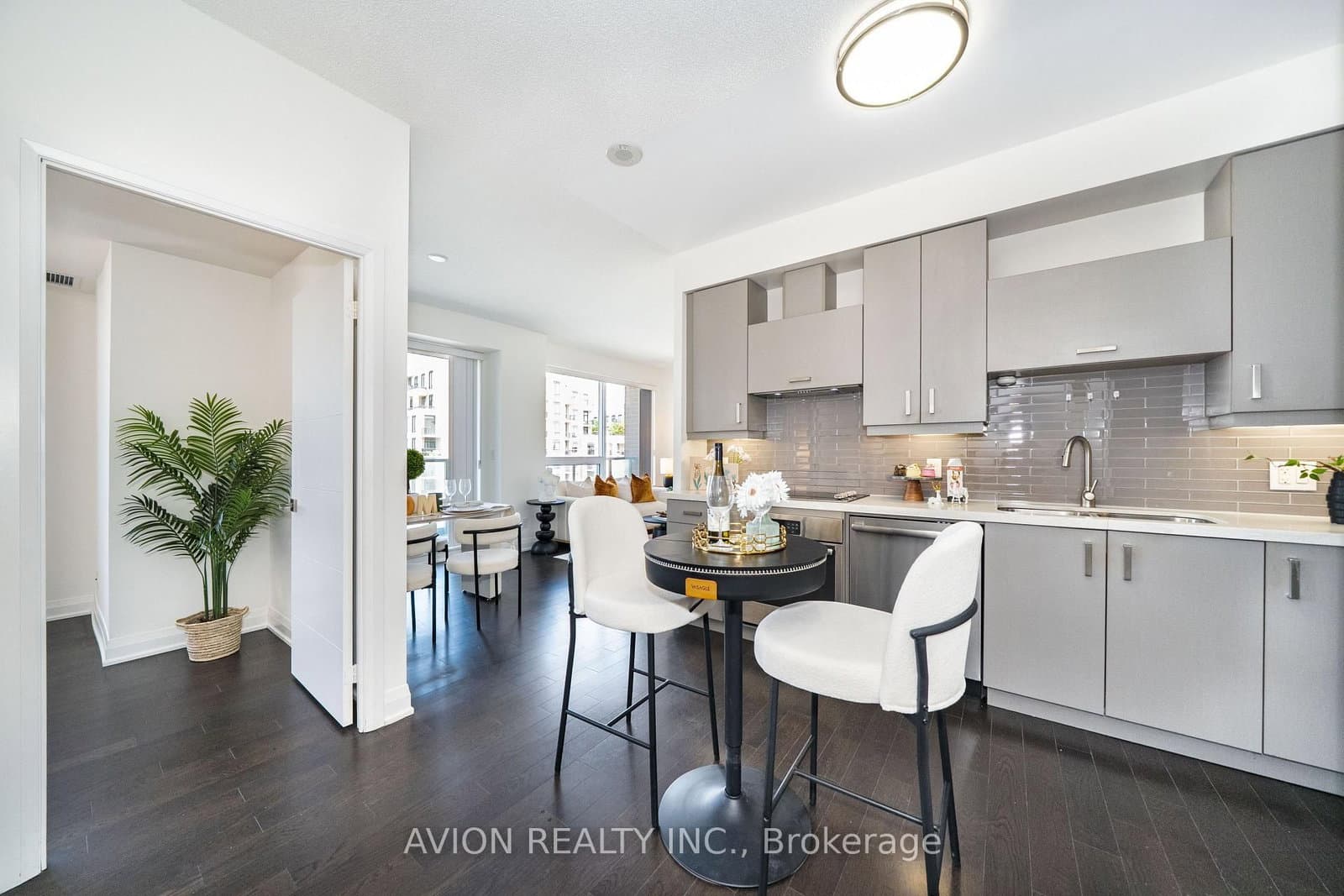 622 28 Uptown Drive - Image 3