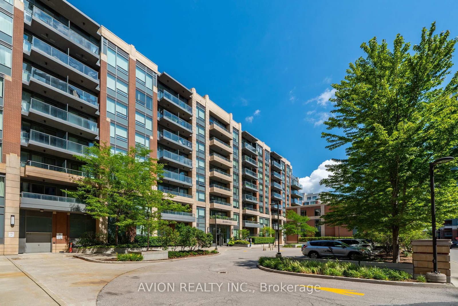 622 28 Uptown Drive - Image 4