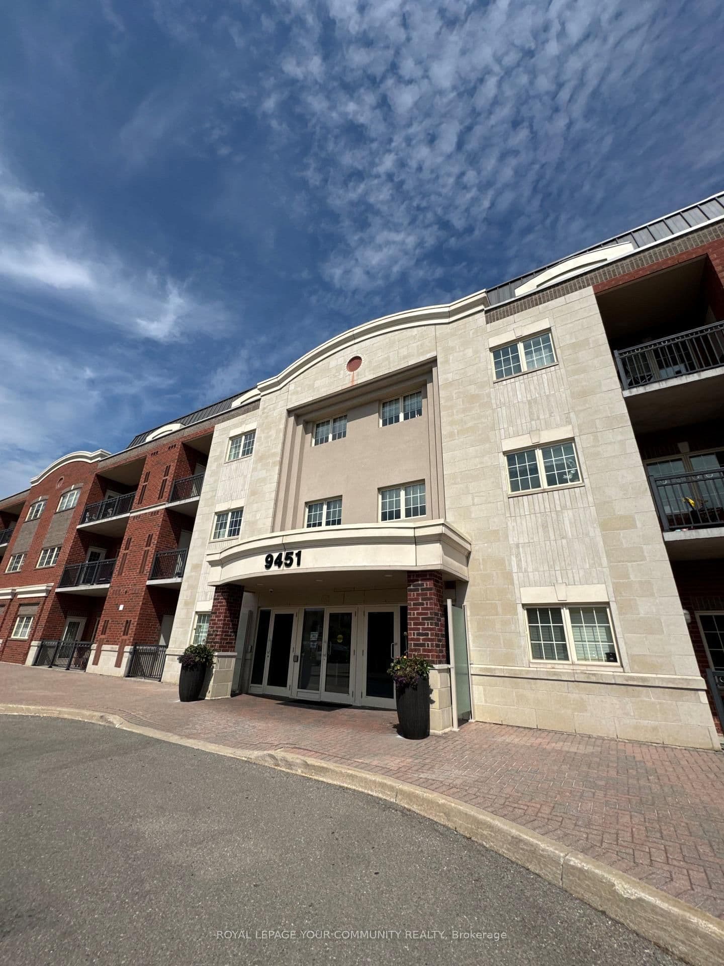 9451 Jane Street, Unit 301 - Image 1