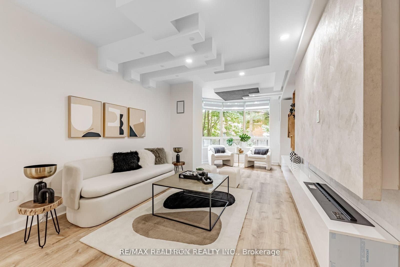 333 Clark Avenue W, Unit 321 - Image 4