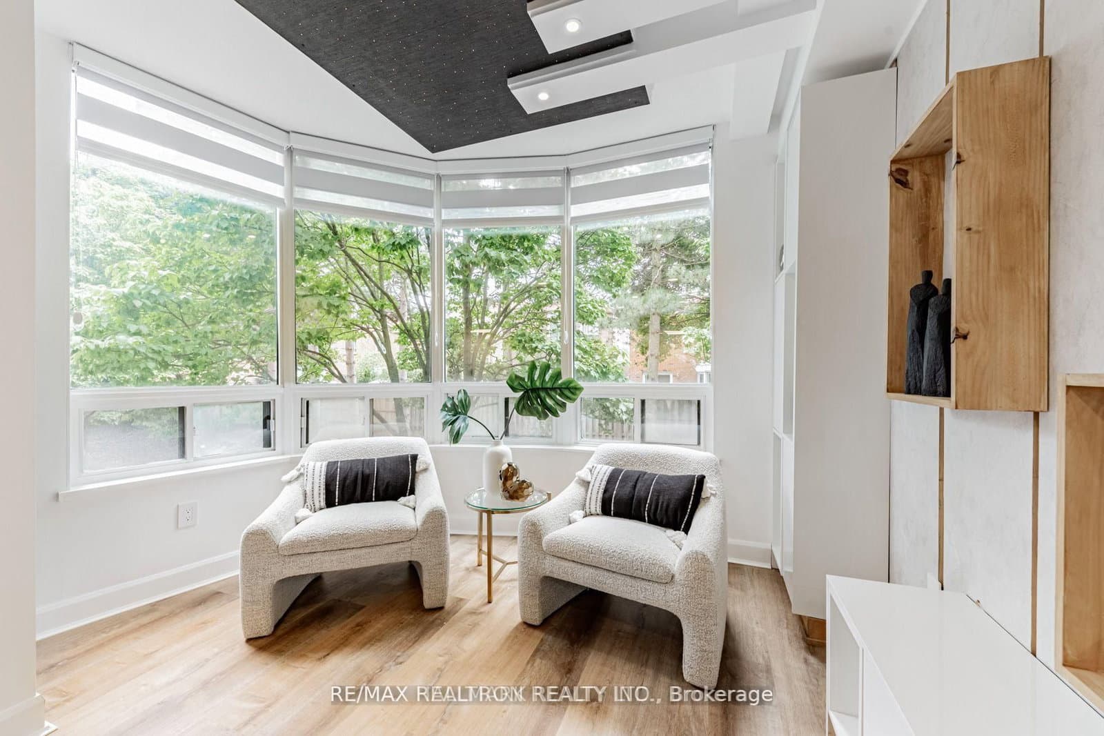 333 Clark Avenue W, Unit 321 - Image 5