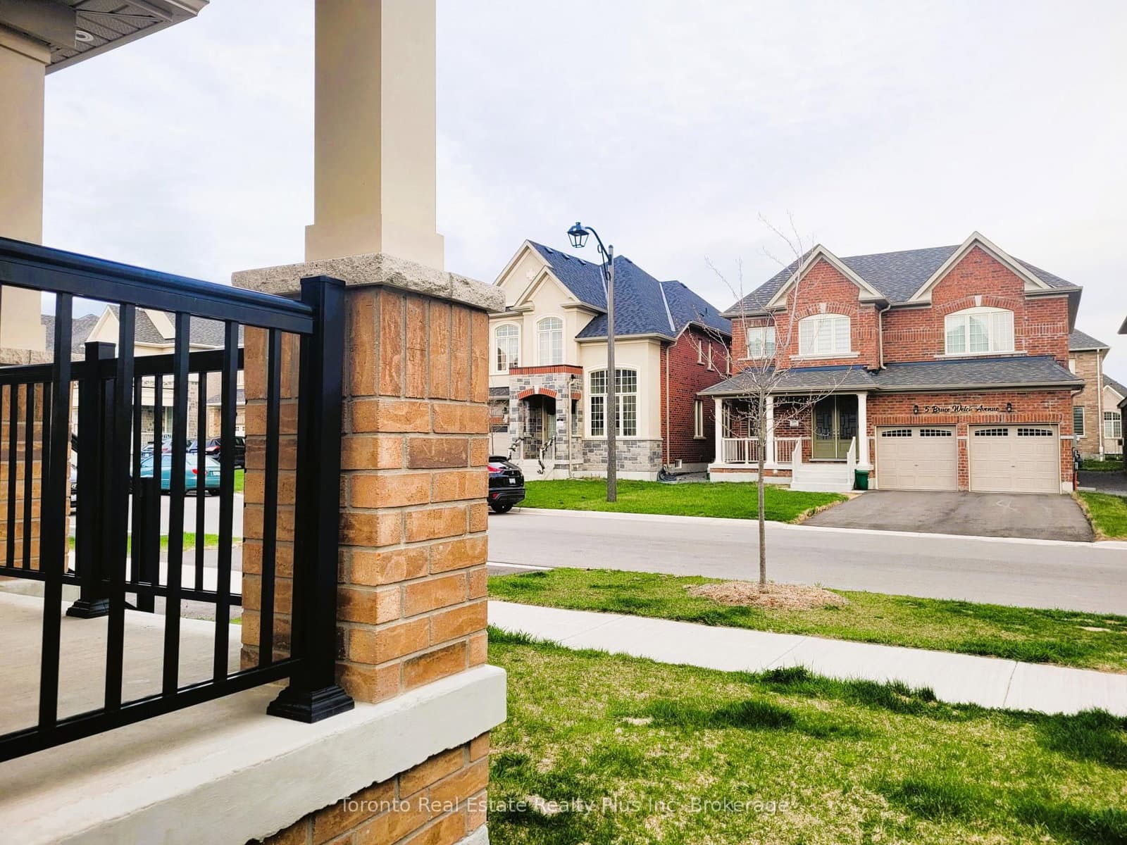 4 Bruce Welch Avenue - Image 2