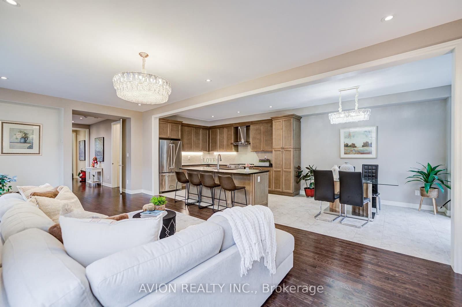16 Callisto Lane - Image 6