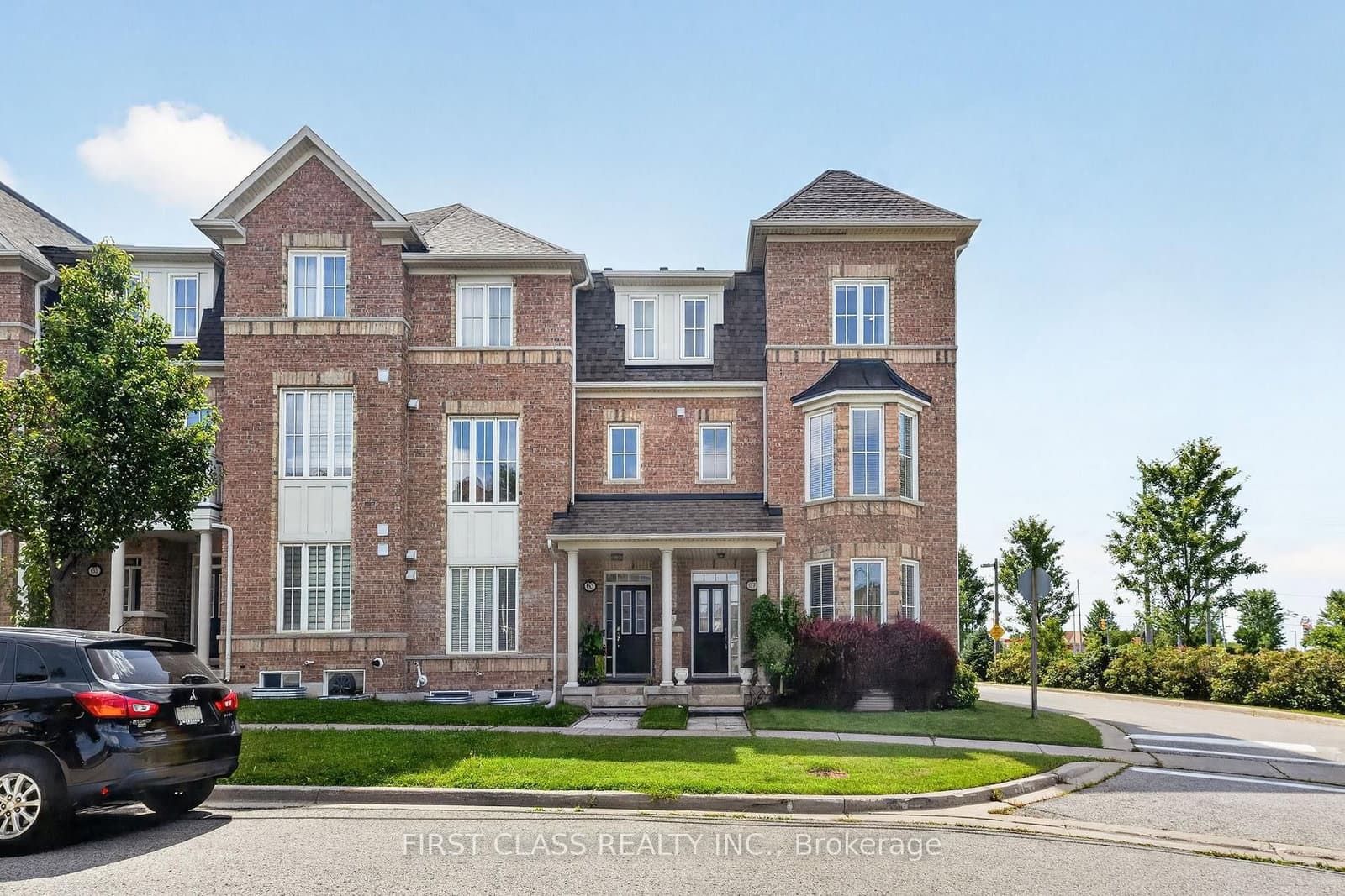 67 Walter Scott Crescent - Image 1