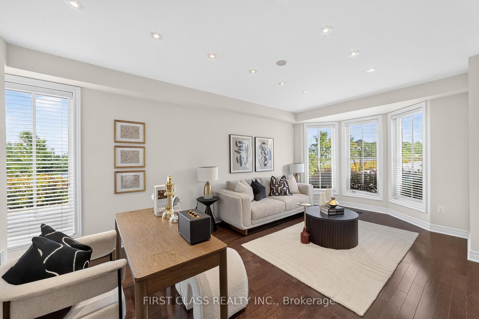 67 Walter Scott Crescent - Image 3