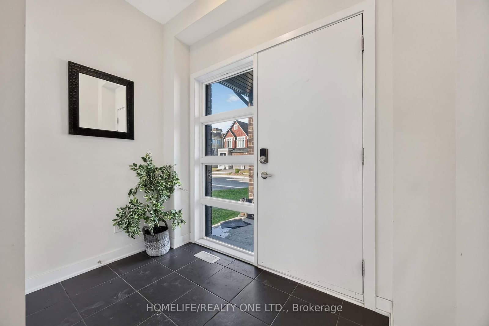 10 Harvey Bunker Crescent - Image 4