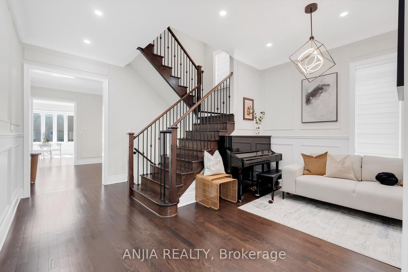 9 Mario Avenue - Image 4