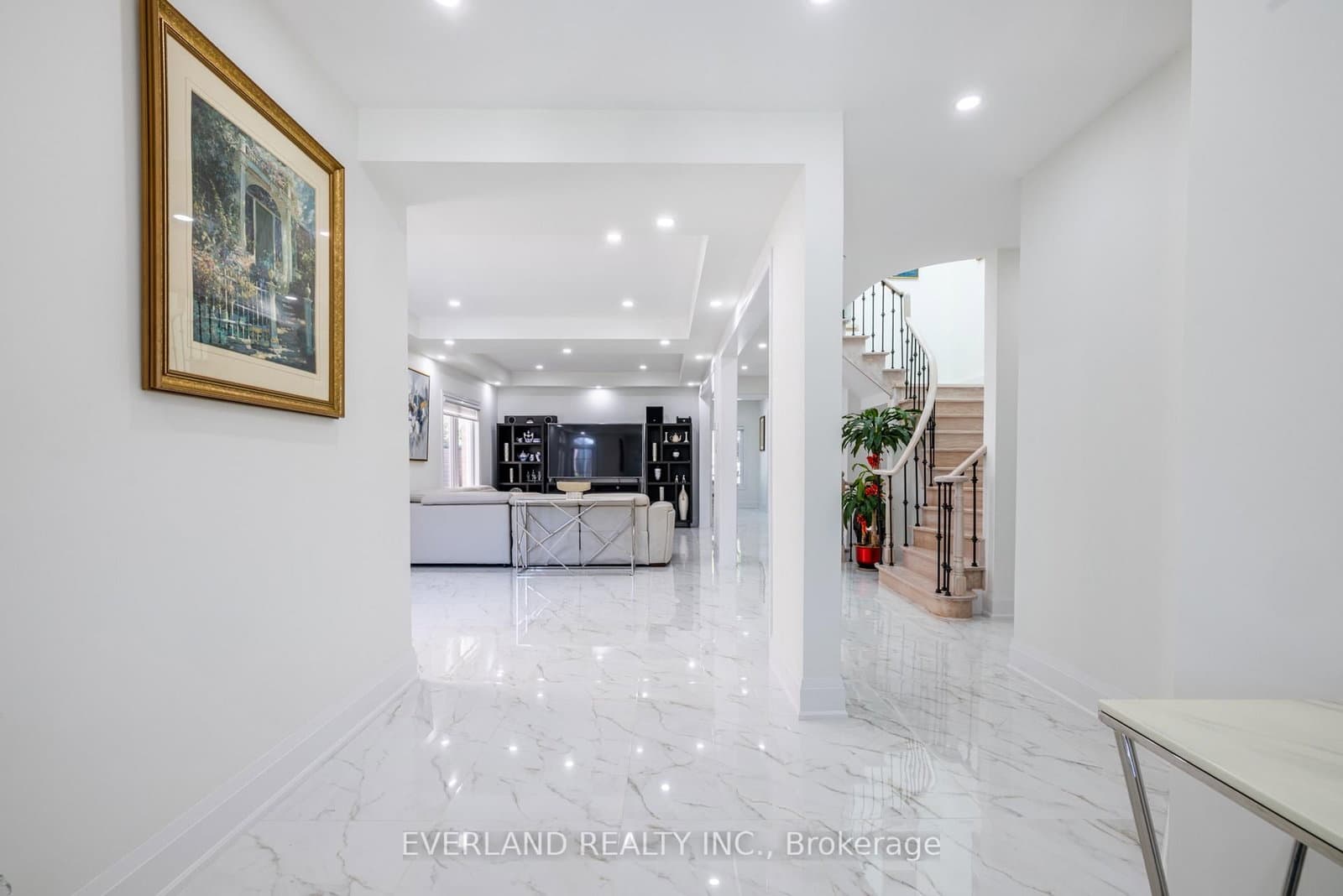 10 Megarry Court - Image 4
