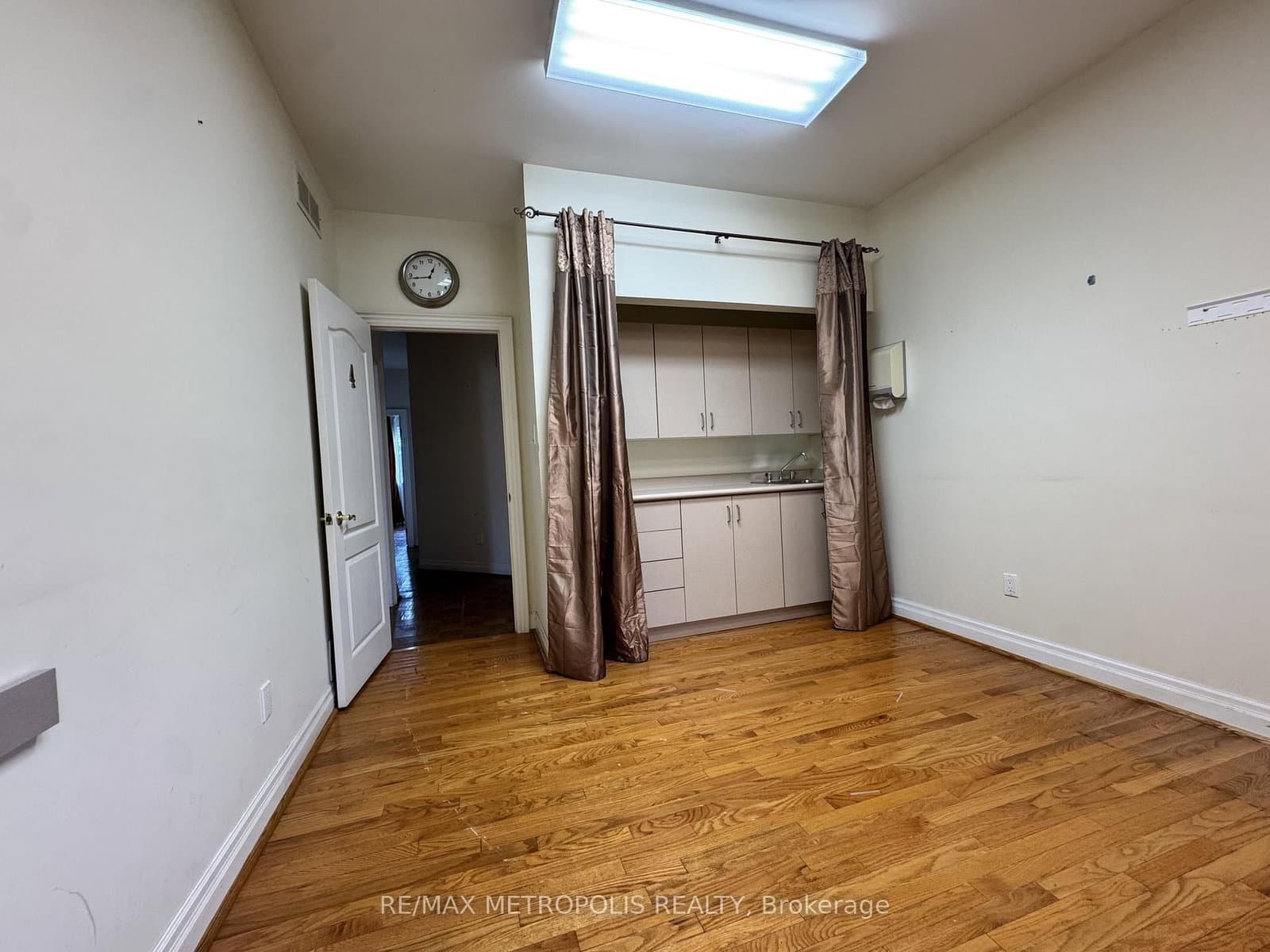 416 Elgin Mills Road W - Image 5