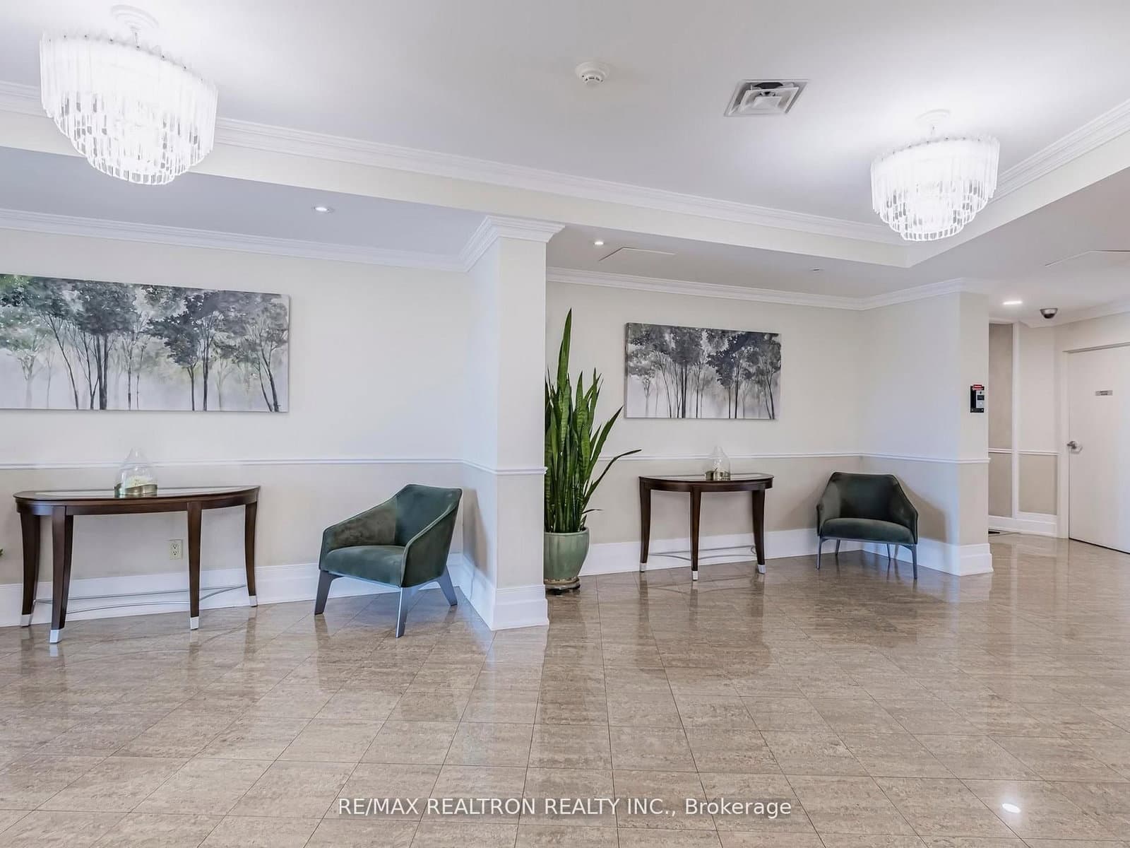 40 Harding Boulevard W, Unit 1015 - Image 4