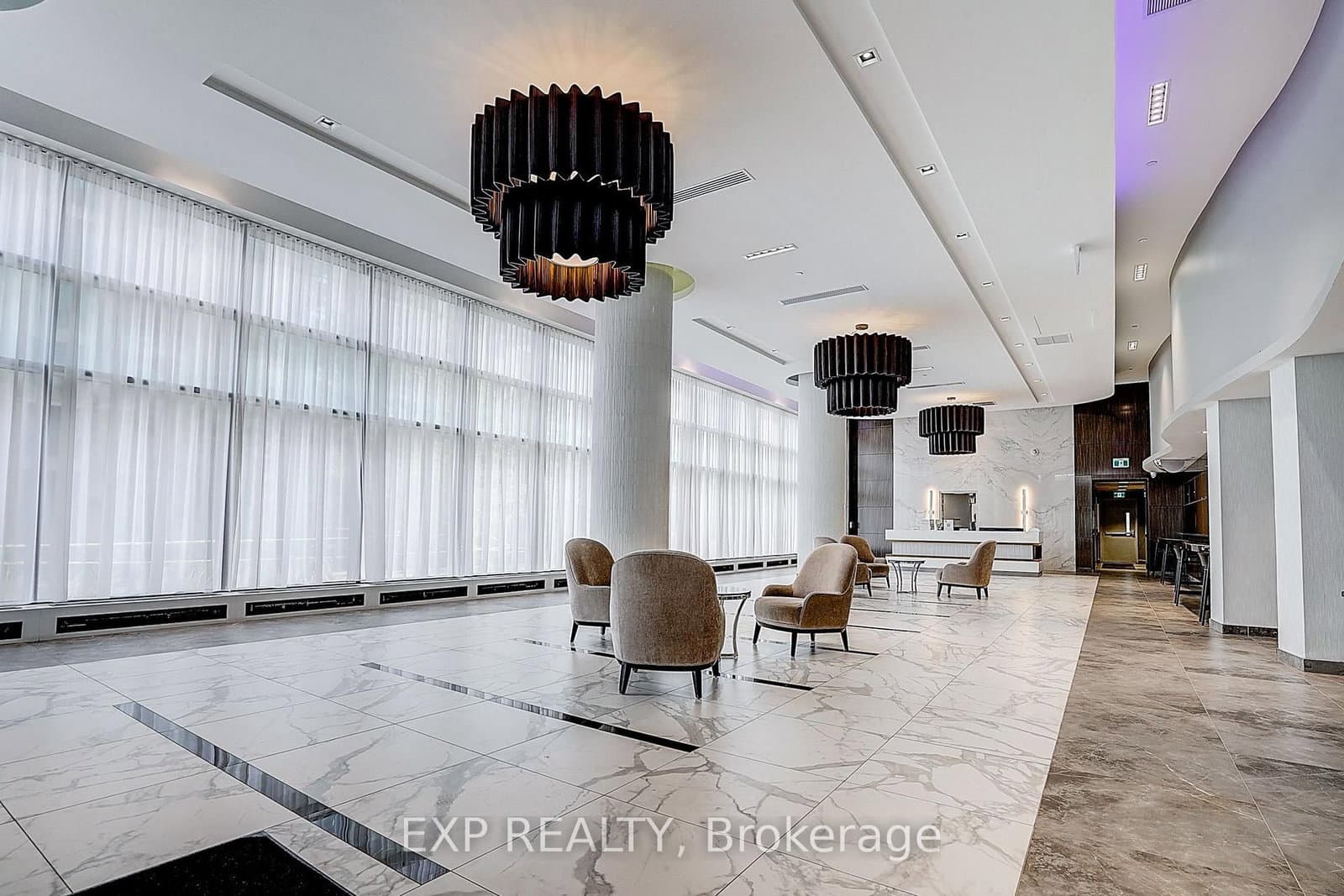 105 Oneida Crescent, Unit 1811 - Image 4