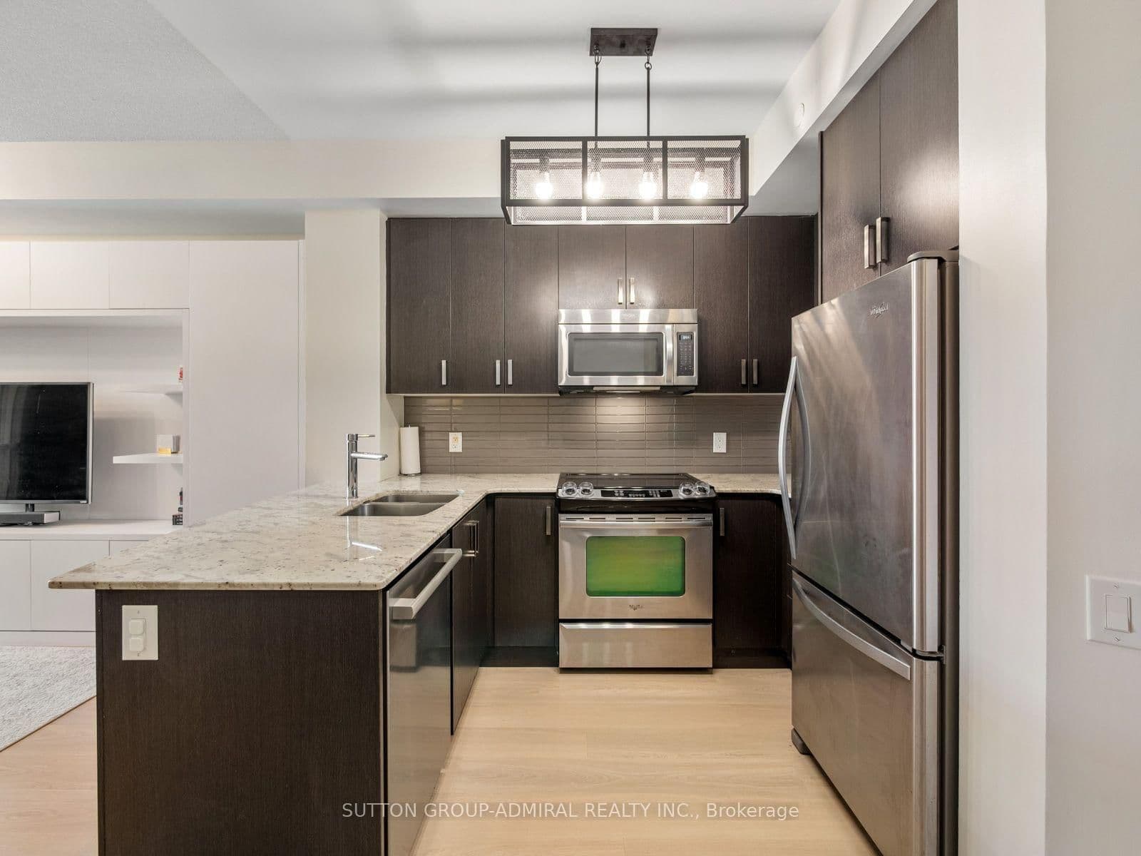 7608 Yonge Street, Unit 405 - Image 4