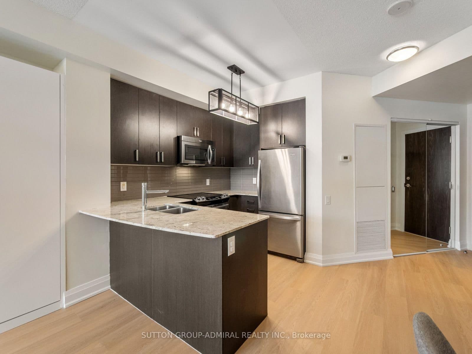 7608 Yonge Street, Unit 405 - Image 5