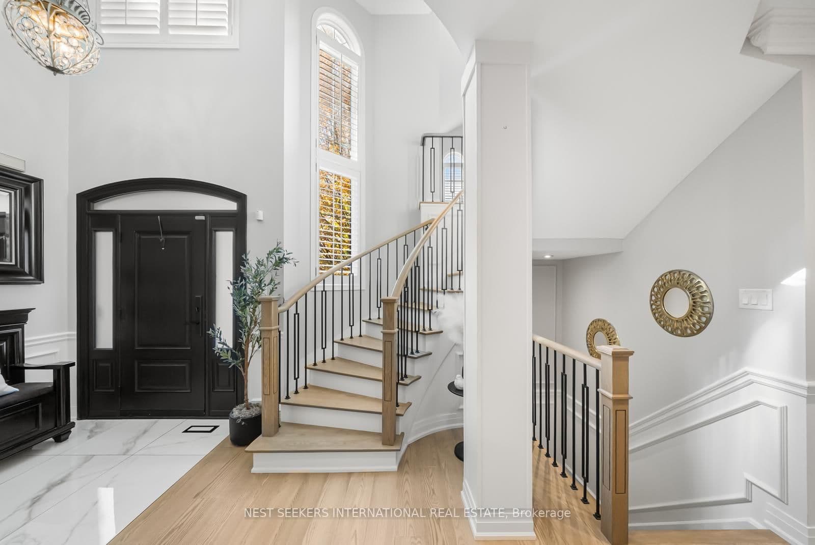 37 RAVINE EDGE Drive - Image 5
