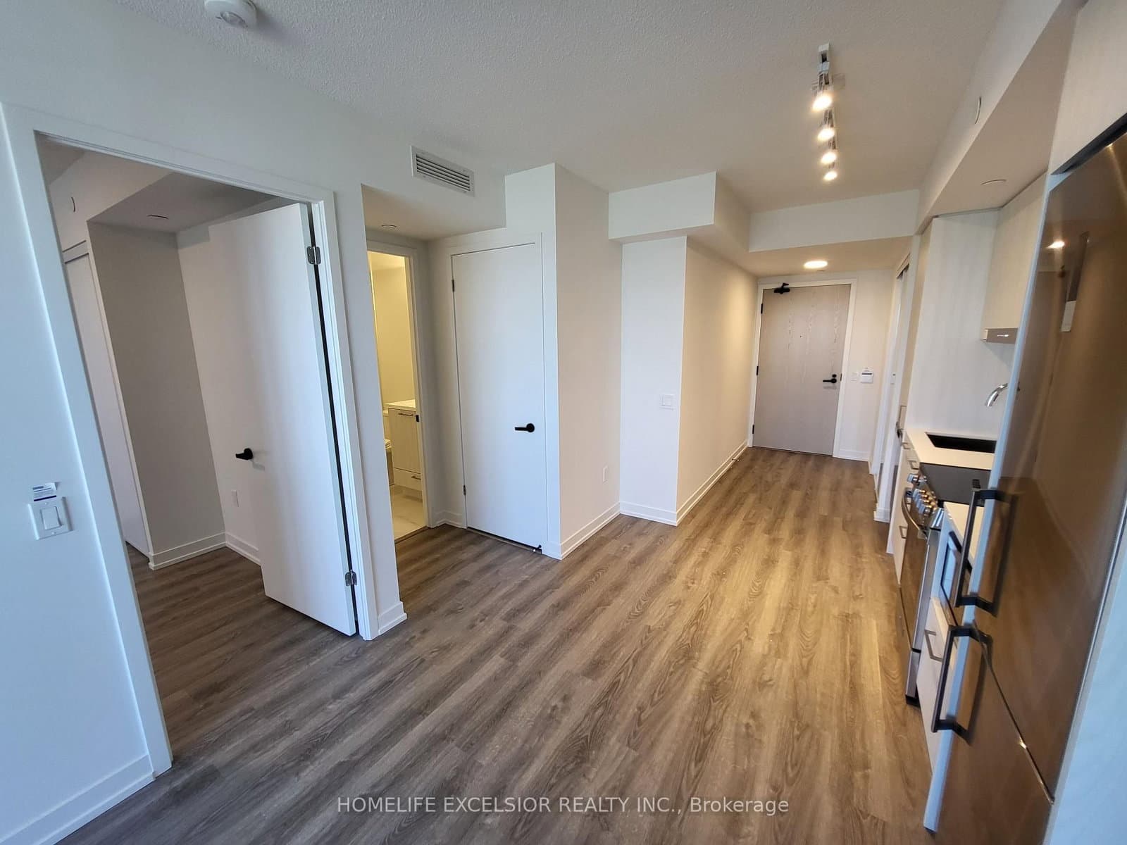 195 Commerce Street, Unit 2808 - Image 2