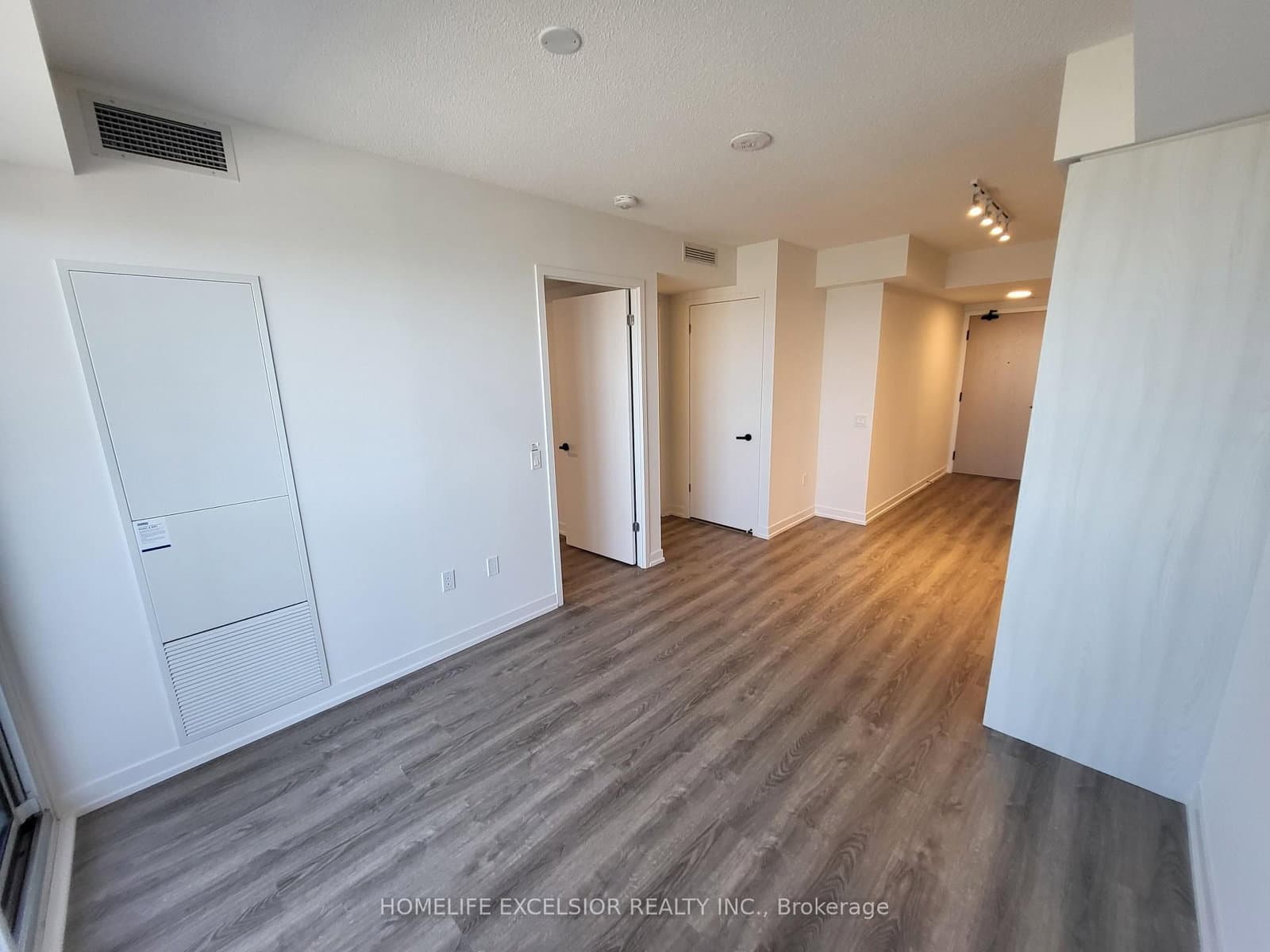195 Commerce Street, Unit 2808 - Image 4