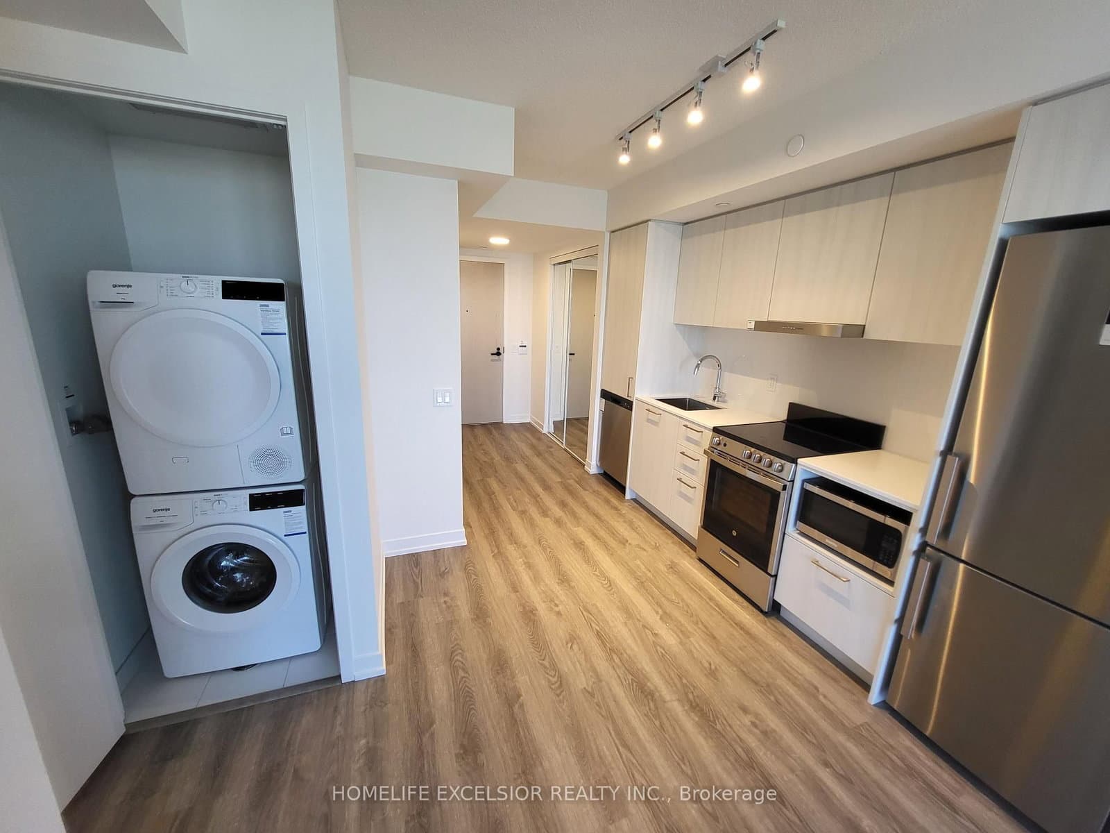195 Commerce Street, Unit 2808 - Image 5