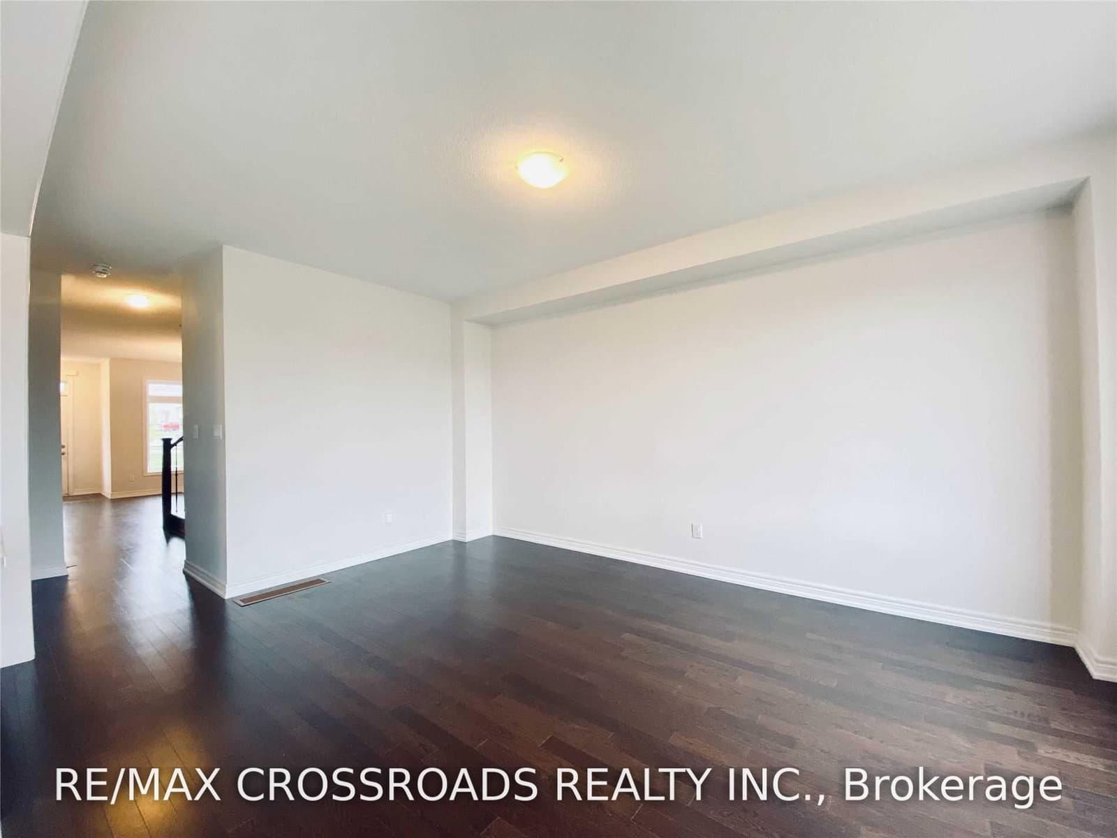 172 Decast Crescent - Image 6