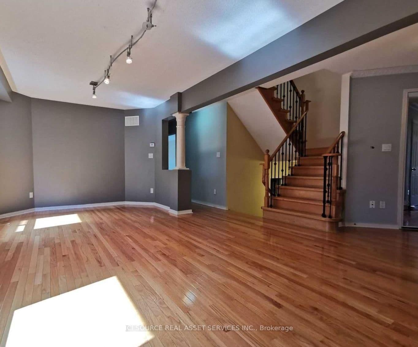 8 Maffey Crescent - Image 3