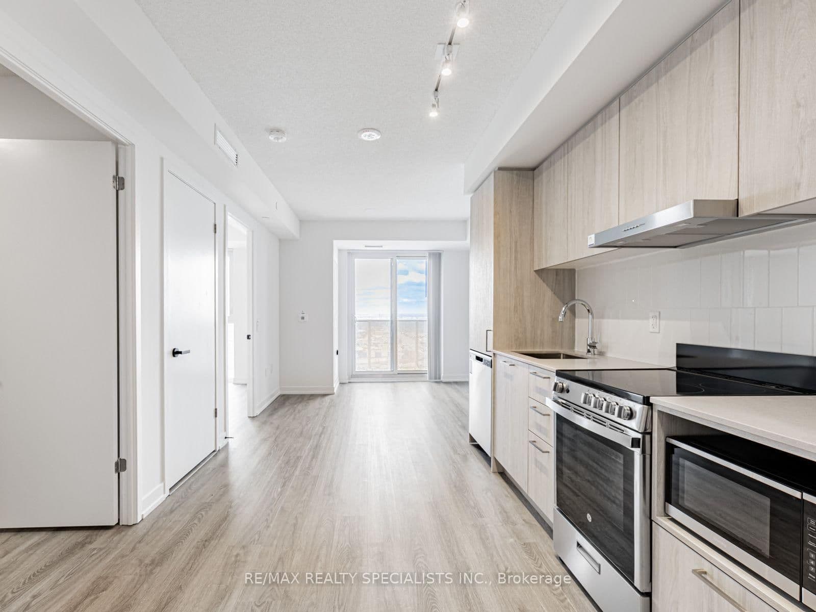 195 Commerce Street, Unit 3807 - Image 6