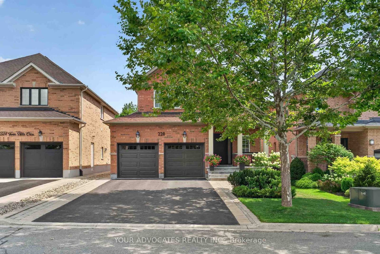 228 Twin Hills Crescent - Image 2