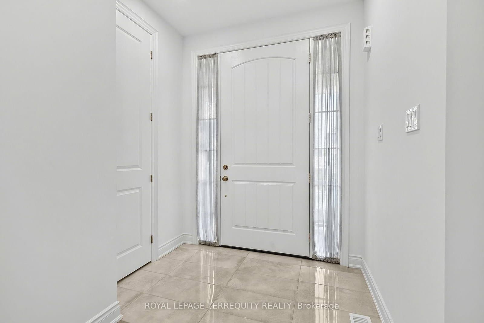 9 Kiernan Crescent N - Image 3