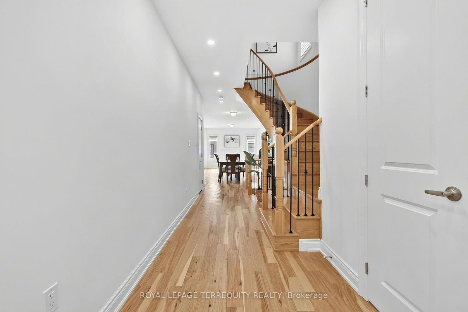 9 Kiernan Crescent N - Image 4