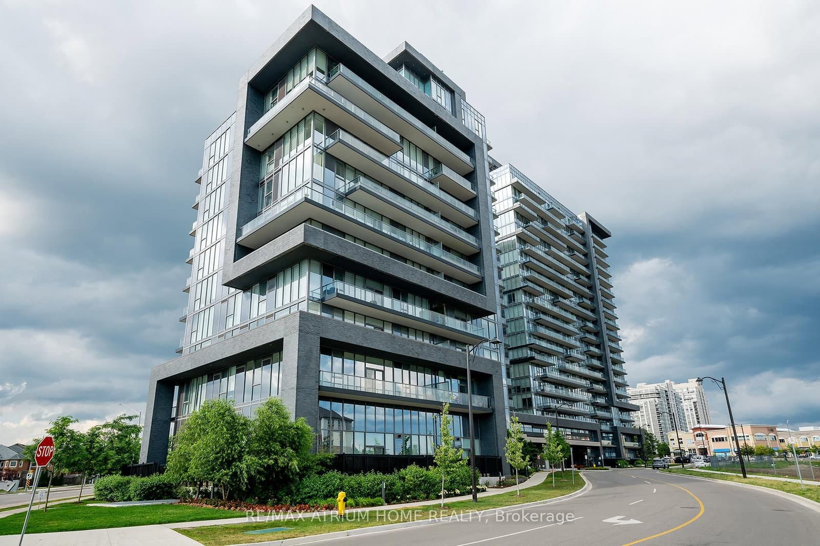#1004 - 10 Gatineau Drive