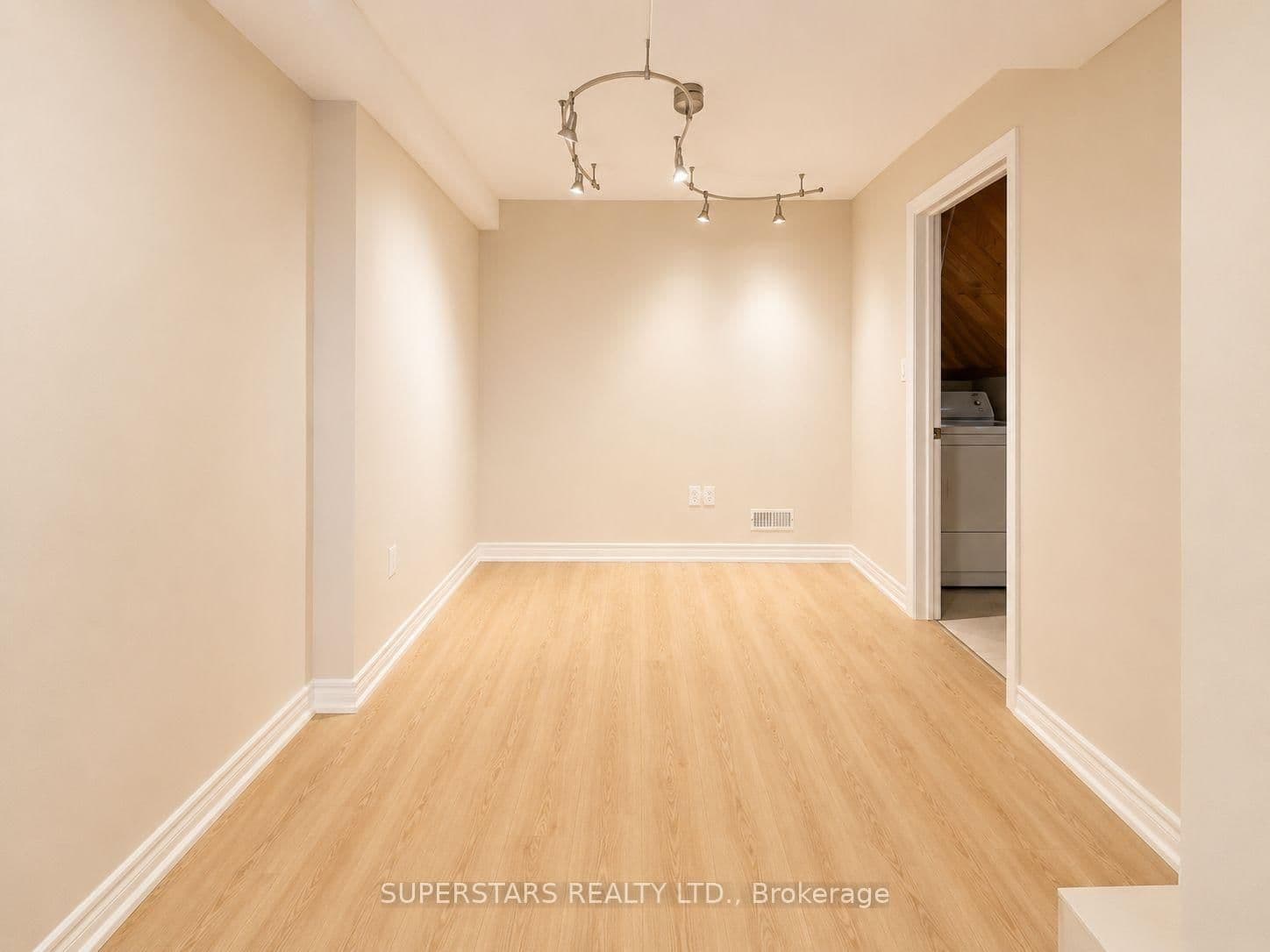 10 Post Oak Drive, Unit 18 - Image 6