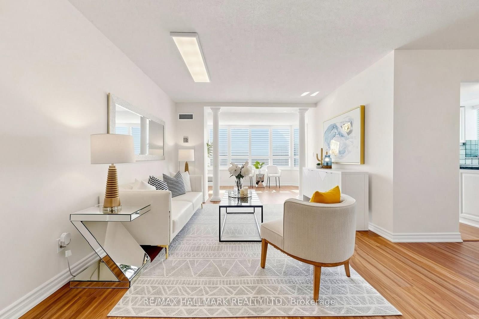 33 Weldrick Road E, Unit 210 - Image 3