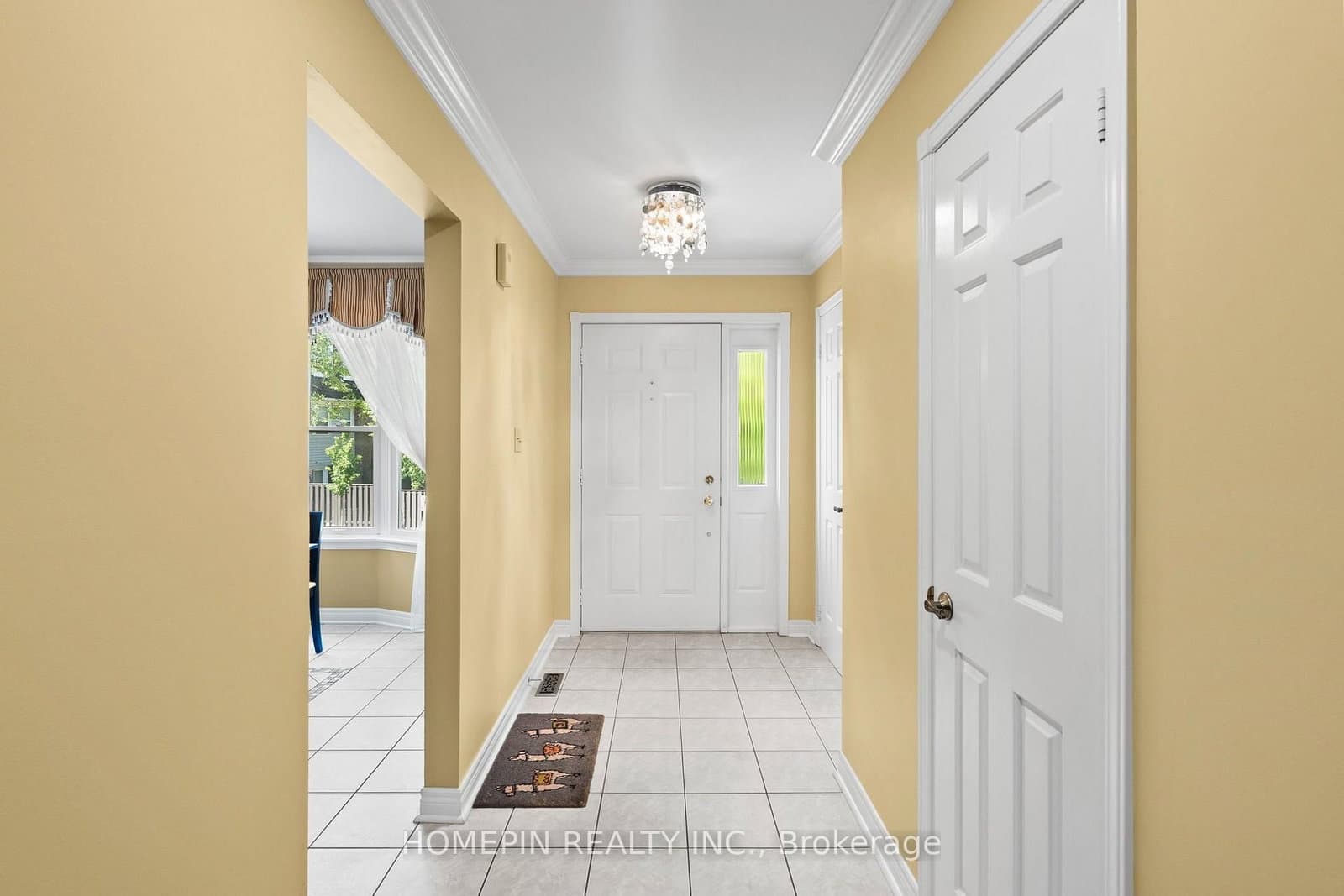 84 Confederation Way - Image 2