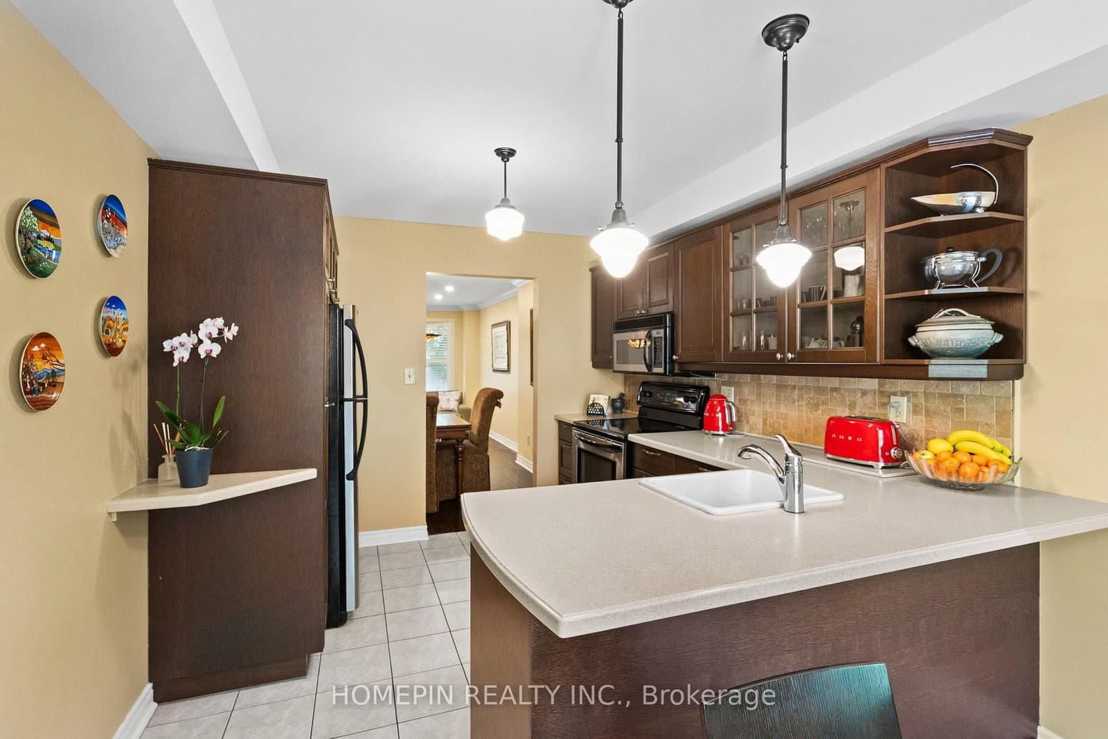 84 Confederation Way - Image 6