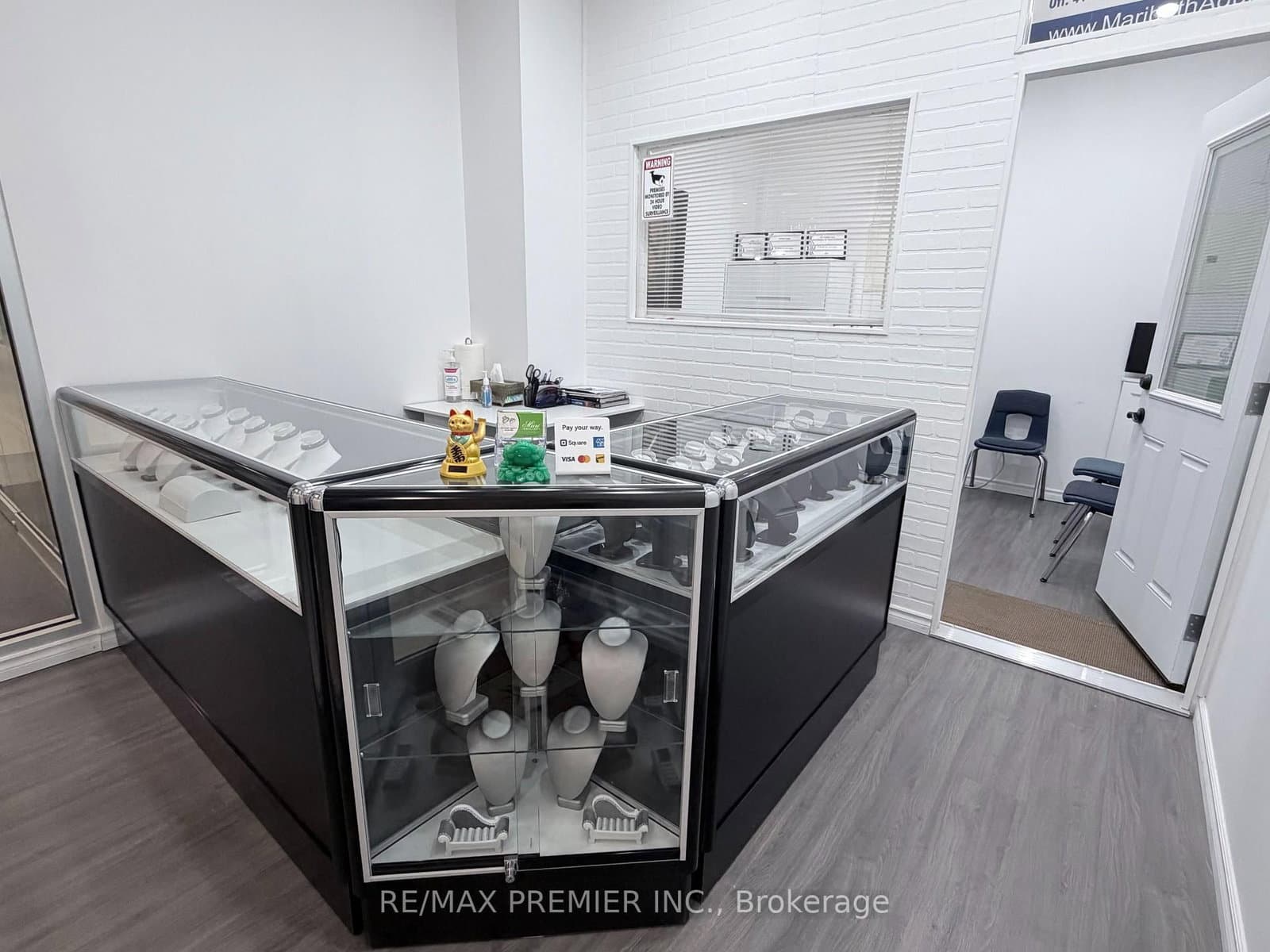 7181 Yonge Street, Unit 203 - Image 2