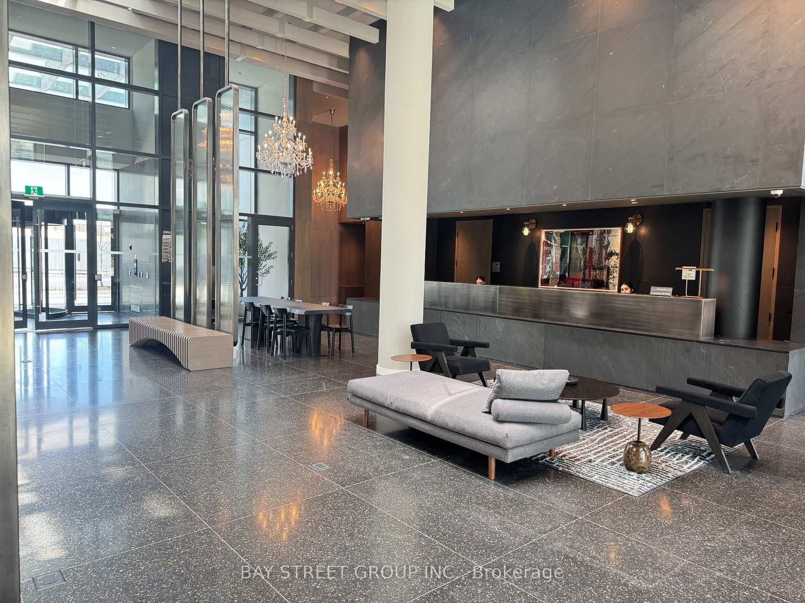 8 Interchange Way, Unit 5510 - Image 4