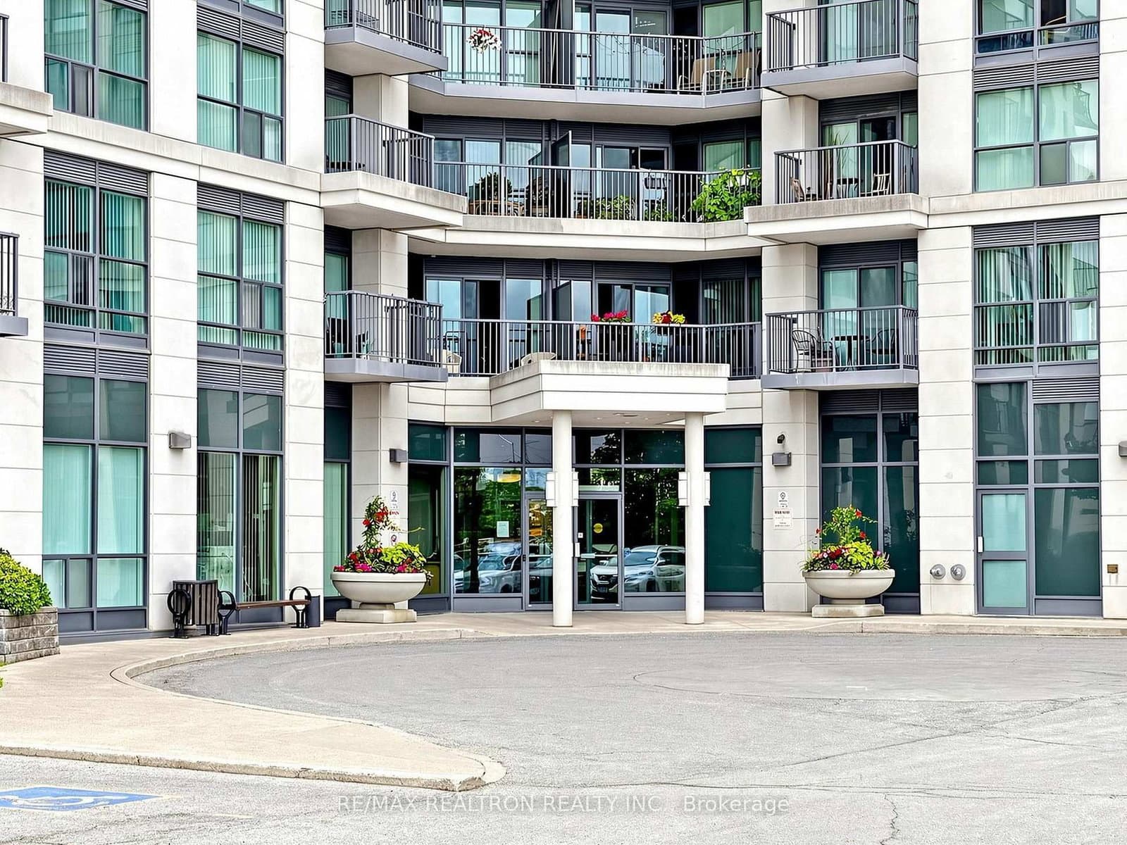 185 Oneida Crescent, Unit 918 - Image 3