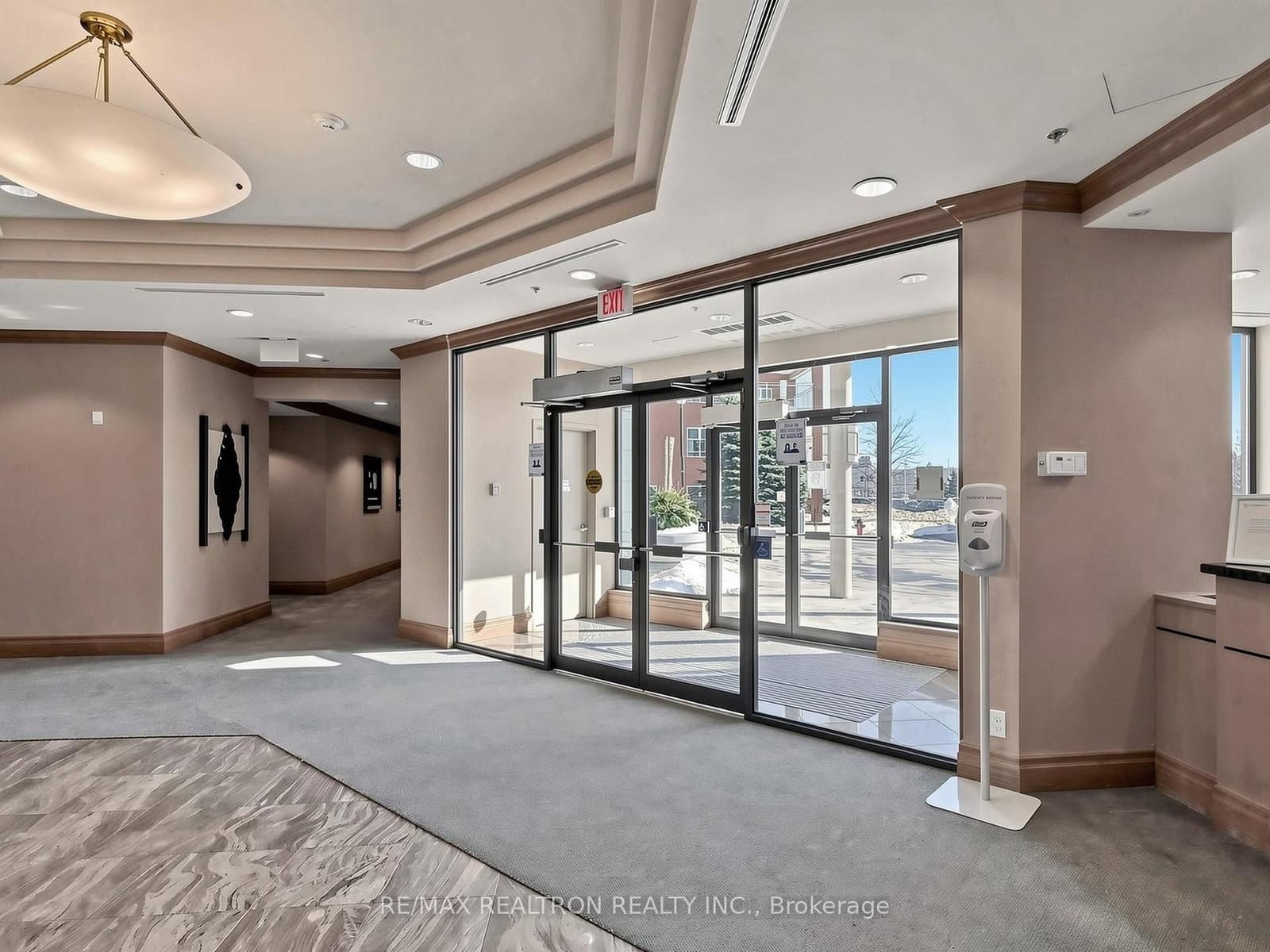 185 Oneida Crescent, Unit 918 - Image 6