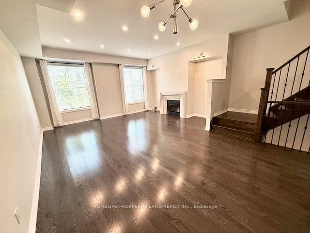 76 Donald Buttress Boulevard W - Image 2